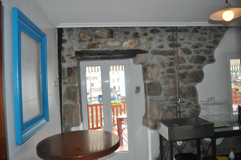 Hostal Auzoa Bera  Exterior photo